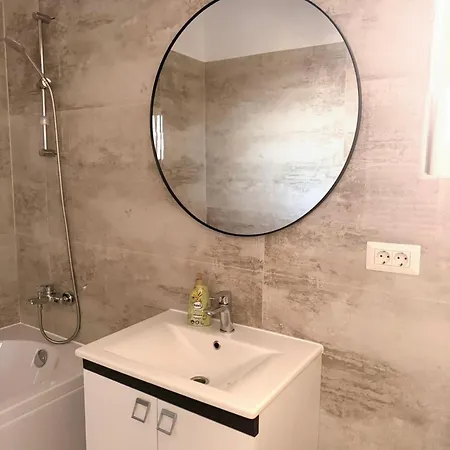 Apartment Rodin Residence-new With Self Check In